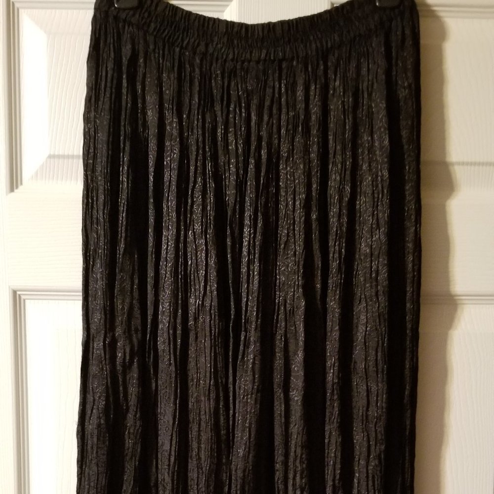 BEAUTIFUL BLACK ACCORDION SKIRT by SILVERSTREAM, ONE SIZE